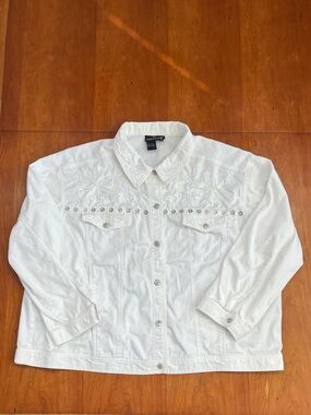 Carole Little Vintage Denim Jean Jacket w/Floral Embroidered and Beaded Accents.